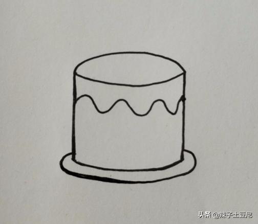 蛋糕简笔画 常见蛋糕的几种简笔画法