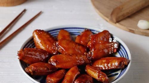 20个月孩子能吃鸡翅吗(20个月宝宝可以吃鸡肉吗)