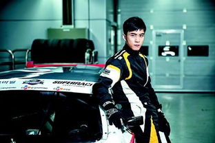 韩东君一个会玩赛车的演员兼歌手,像是吴彦祖又有彭于晏的身影 