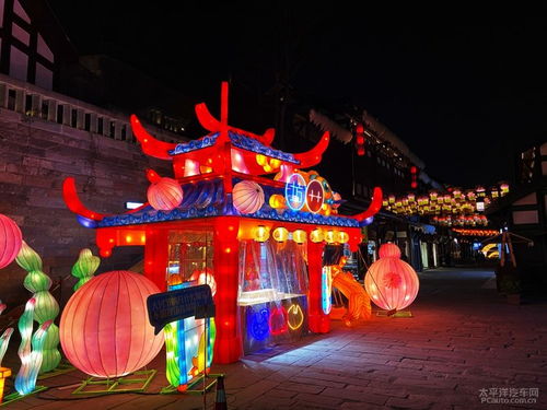 白天与夜晚 重庆磁器口古镇.