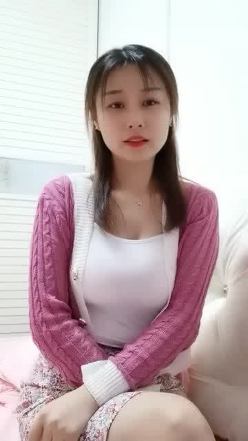 温柔贤淑型的美女,越看越喜欢 