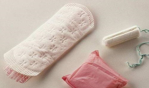 女性使用卫生巾时有哪些禁忌 若不当回事,细菌或会悄悄溜进身体