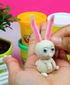 长耳朵小白兔黏土diy制作 长耳朵小白兔黏土制作方法