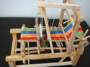 我3时织布84米,它每天工作13时,织布机一天能织多少米