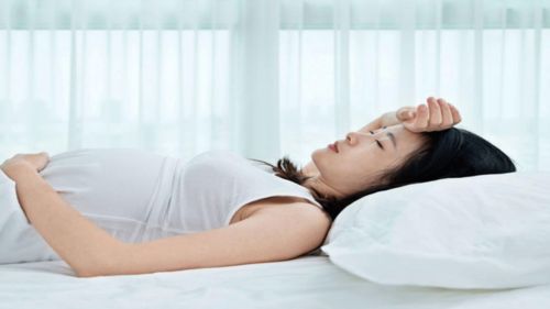 花季少女脊椎弯曲 睡姿不正确的危害,入睡细节要重视