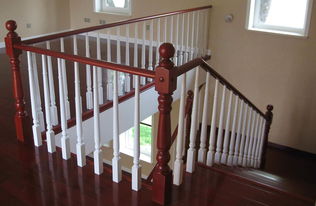 楼梯是我们生活中很常用的,楼梯扶手材质怎么选择