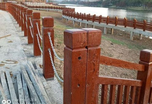 众辉建材 仿木栏杆如何制作 关于仿木栏杆的优势介绍