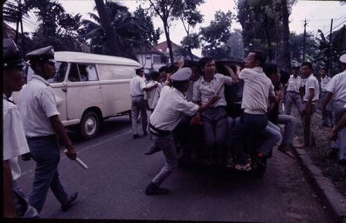 1966年越南僧侣游行被镇压 