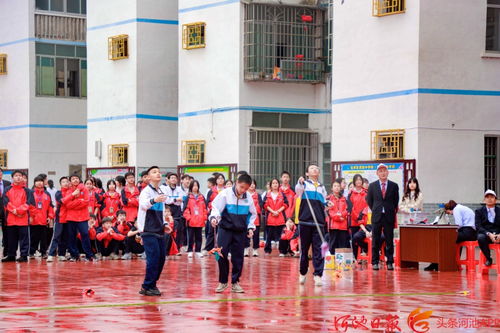 宜州区民族中学举办 三月三 民族体育文化艺术节 