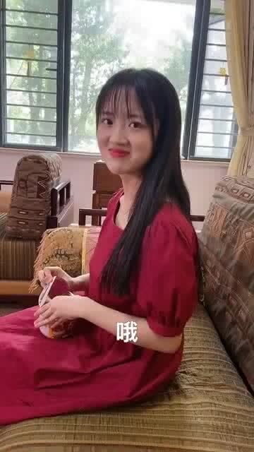 男友故意叫错女友名字,试试她反应,真是没事找事 