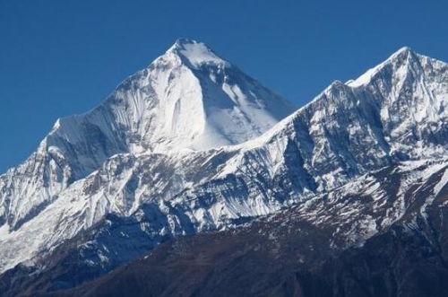 十大海拔最高的山峰排行榜 珠穆朗玛峰第一,第七被称为 魔鬼峰