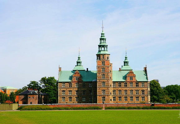丹麦首都是哪里,有什么著名的景点
