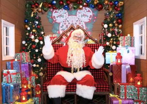 圣诞老人现身迪士尼小镇,这里有最棒的圣诞节日氛围,还不快来