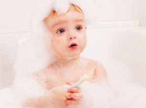 秋冬怎么给宝宝穿衣服 秋冬宝宝需要每天洗澡吗