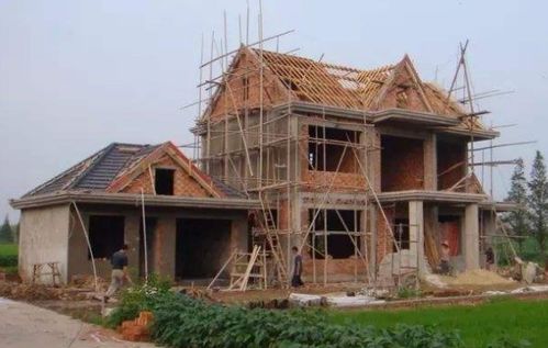 秸秆屋顶怎么弄好看，秸秆建房新型材料(秸秆造房的骗术)