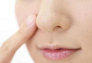 薄荷油滴鼻液 怎样规范治疗鼻炎？ 