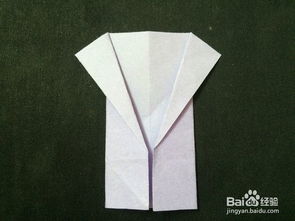 手工折纸 简单的女生制服折纸 