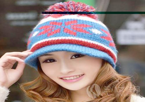 中年女性秋冬季帽子 四十岁女性短发发型 
