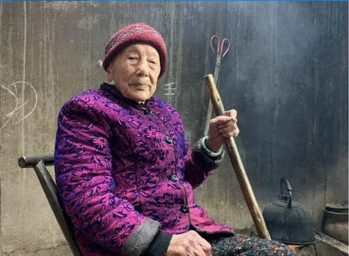 103岁的她幼年丧母,中年丧偶,老年丧子,靠这三招颐养天年