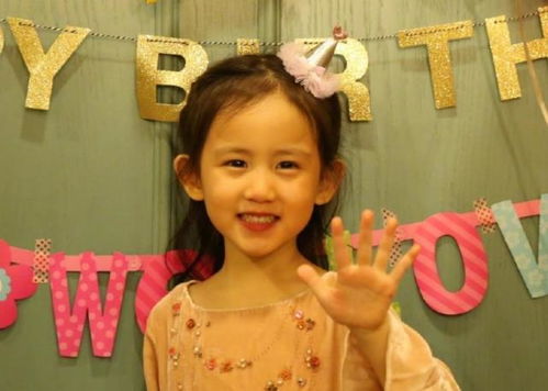 黄磊小女儿迎来6岁生日,有谁关注到她近照模样 颜值不输饺子