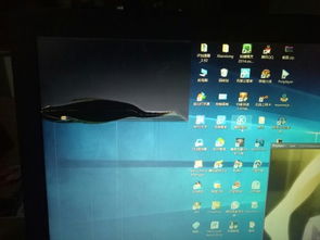 笔记本电脑屏幕黑了一块怎么破 