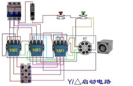 星三角降压启动反转怎么倒线？