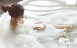 男子用冷水洗澡导致脑梗塞怎么回事 冷水洗澡的坏处 爱秀美 