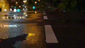 下雨天,碰上车进水 房屋漏雨等情况,我该怎么办 