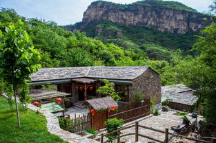 隐居山间两日慢生活 住云上石屋,游坡峰岭 摘桑葚 采玫瑰