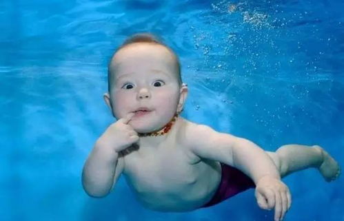 原创1岁内宝宝游泳好处竟然这么多！但4个游泳注意事项一定得看！