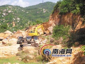 海南大片山头被非法挖空 棺墙被挖墓地悬空 