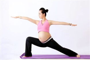 孕妇练习瑜伽有什么好处(孕期练瑜伽好处)