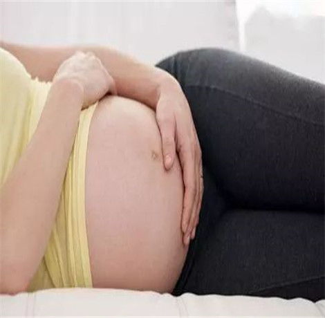 孕期浮肿是什么引起的
