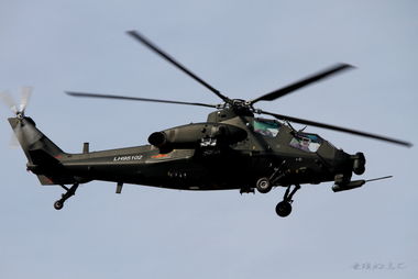 解放军陆航武直10攻击直升机最新清晰图 