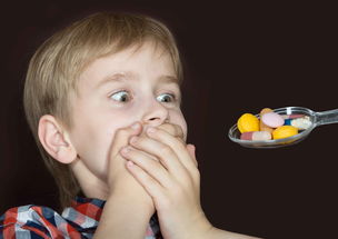 10岁儿童吃东西就吐是什么原因引起的（10岁儿童吃东西就吐是什么原因引起的怎么办）