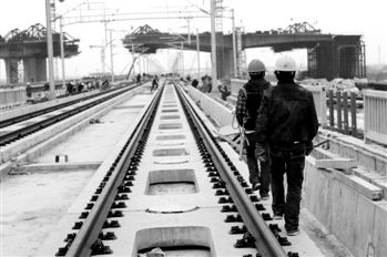 广东铁路投资近3000亿 地方铁路重启大跃进