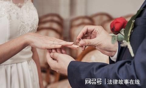 03年北京夫妻诈骗被抓,丈夫拒绝脱衣验身,妻子才知道丈夫是女人