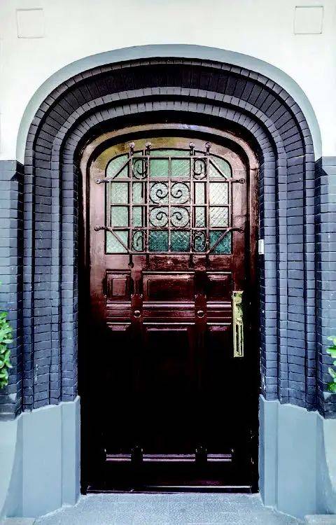 鉴赏 海派建筑中 风格迥异的入户门