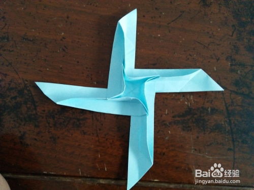 如何用一张纸就可以折出来的回力镖 