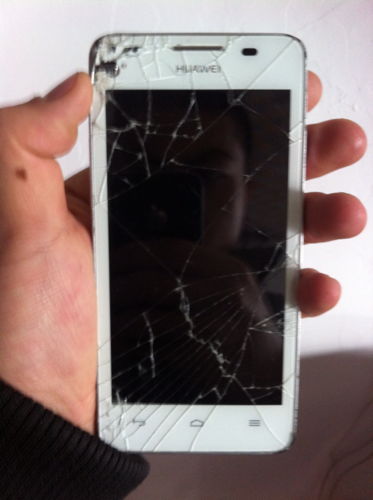 碎屏险包括后盖玻璃吗 手机碎屏险包括什么意思 