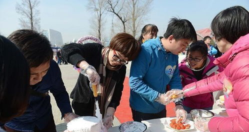 女孩去相亲吃饭,刚见面的相亲男就说钱包被盗了,最后是女孩买单