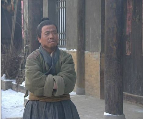 2米42中国第一巨人,结婚20年没孩子,1米6娇妻称 不方便