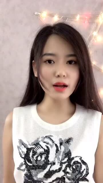 我就是叫了一声媳妇,没想到美女这么猥琐,她是不是对我有所企图 