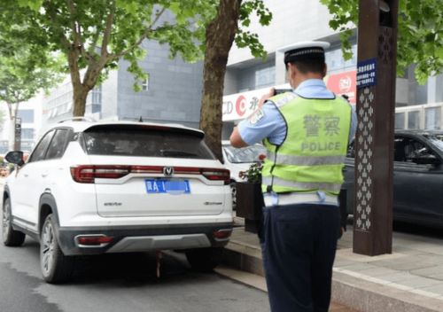 交警停车场收费标准(菏泽交警拖车停车场收费标准)