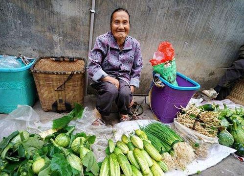 为何年轻人宁买超市 高价菜 ,也不去地摊捡便宜 离不开这6点