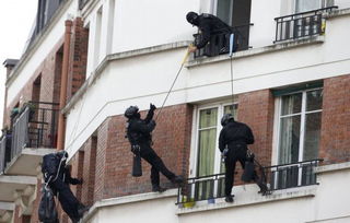 巴黎 警方解救被劫持人质全程 