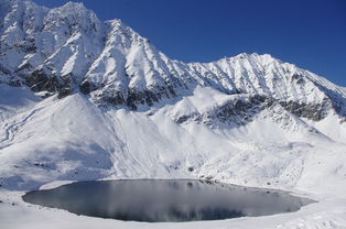 雪湖的含义，探寻深邃与纯净之境，雪湖什么含义好听