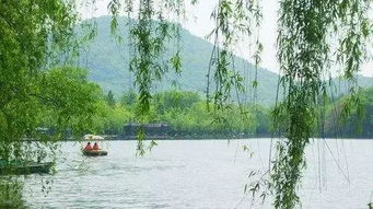 关于的诗句杭州西湖