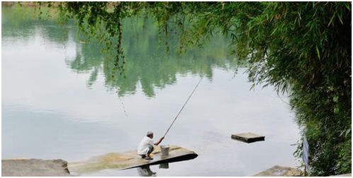 切莫让垂钓污染环境 做一名文明的钓鱼人
