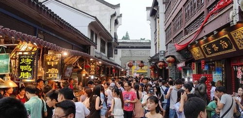 武汉差评最多的一条街,本地人根本不去,却是外地游客必打卡之地